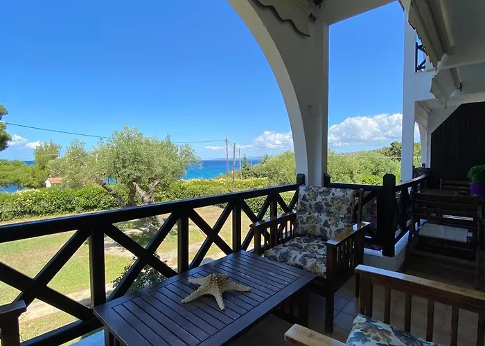 Front Of The Sea Elia Apartment